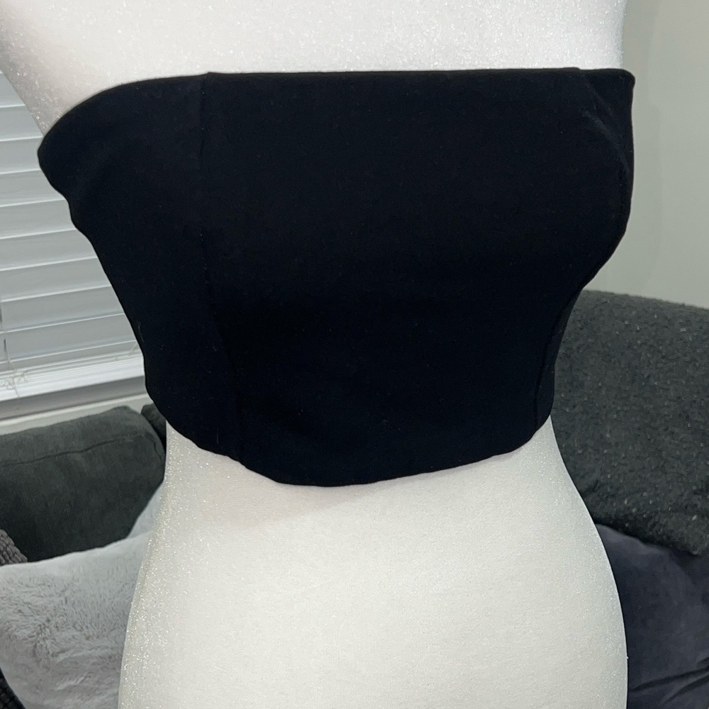 Lulu's Black Strapless Crop Top - Picture 8 of 10